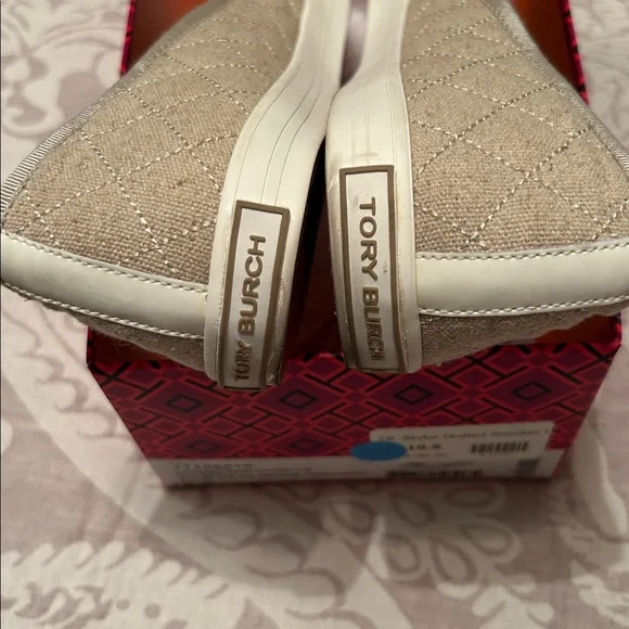 Tory Burch Gray and Cream Flats - Picture 7 of 7